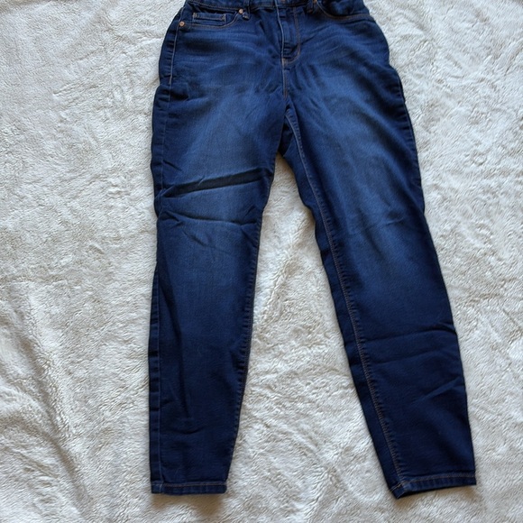 No Boundaries Stretch Skinny Jeans | Dark Wash Jeggings | High Rise Fit | Size 9 - Picture 3 of 8
